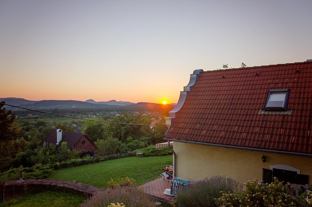 Hillside Apartments Ревфюлеп Екстер'єр фото